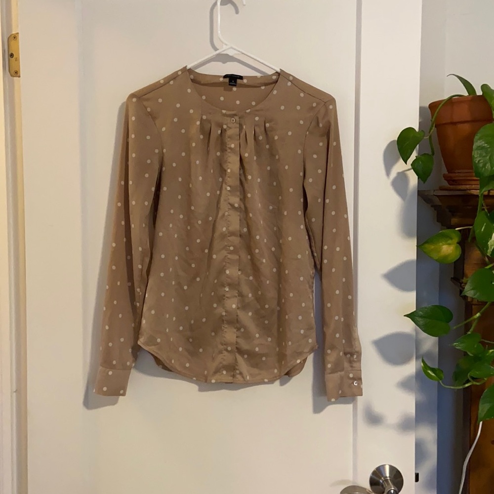 ⚡️TOPS SALE⚡️Ann Taylor Spotted Blouse